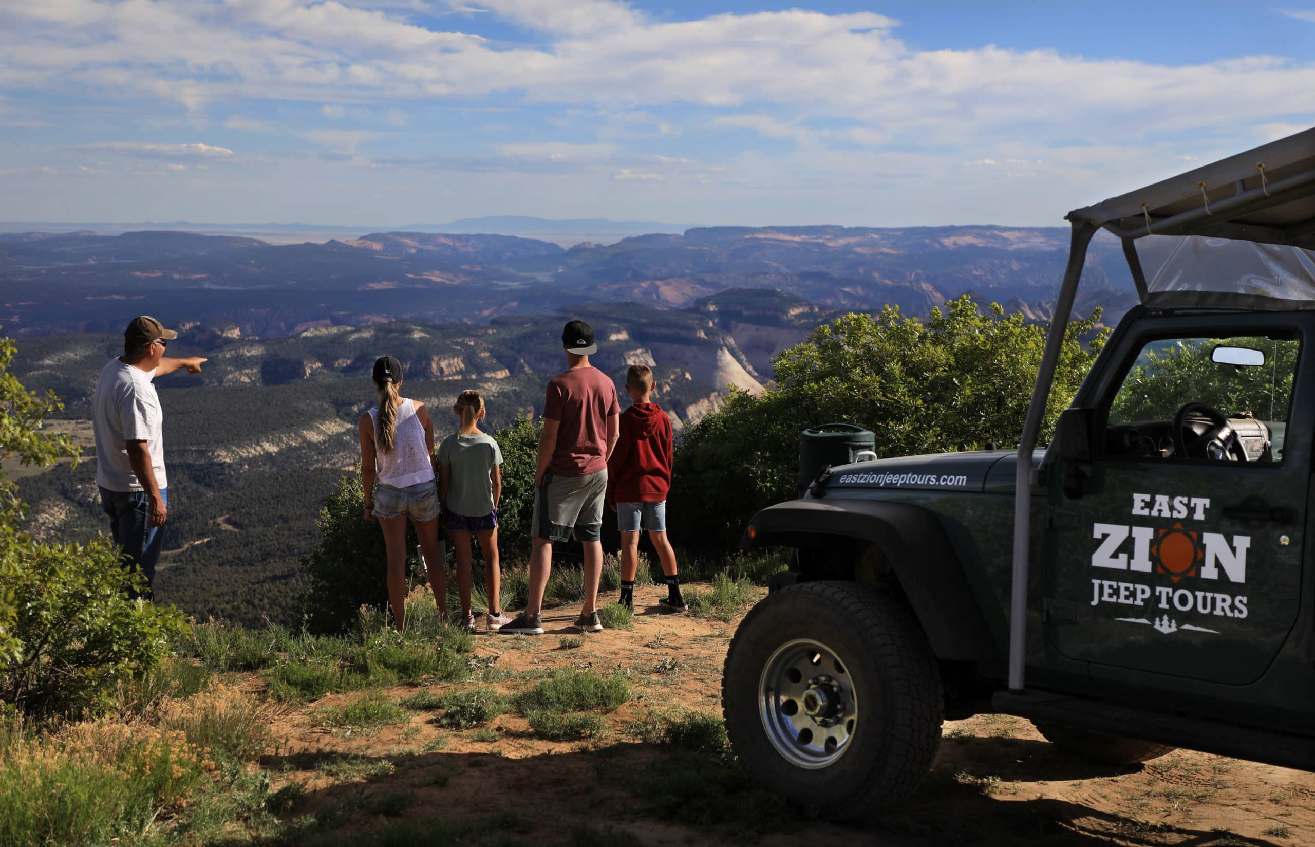 Featured image for “East Rim Jeep Tour”